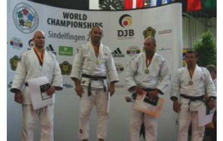 On en a rêvé, Cédric l'a fait! Champion du monde!!